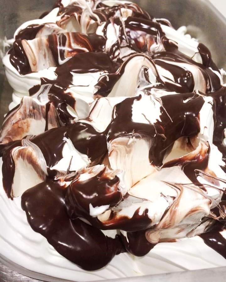 Il gelato di sara-gelateria superolmi-casalguidi-gelato-buono-yogurt nutella